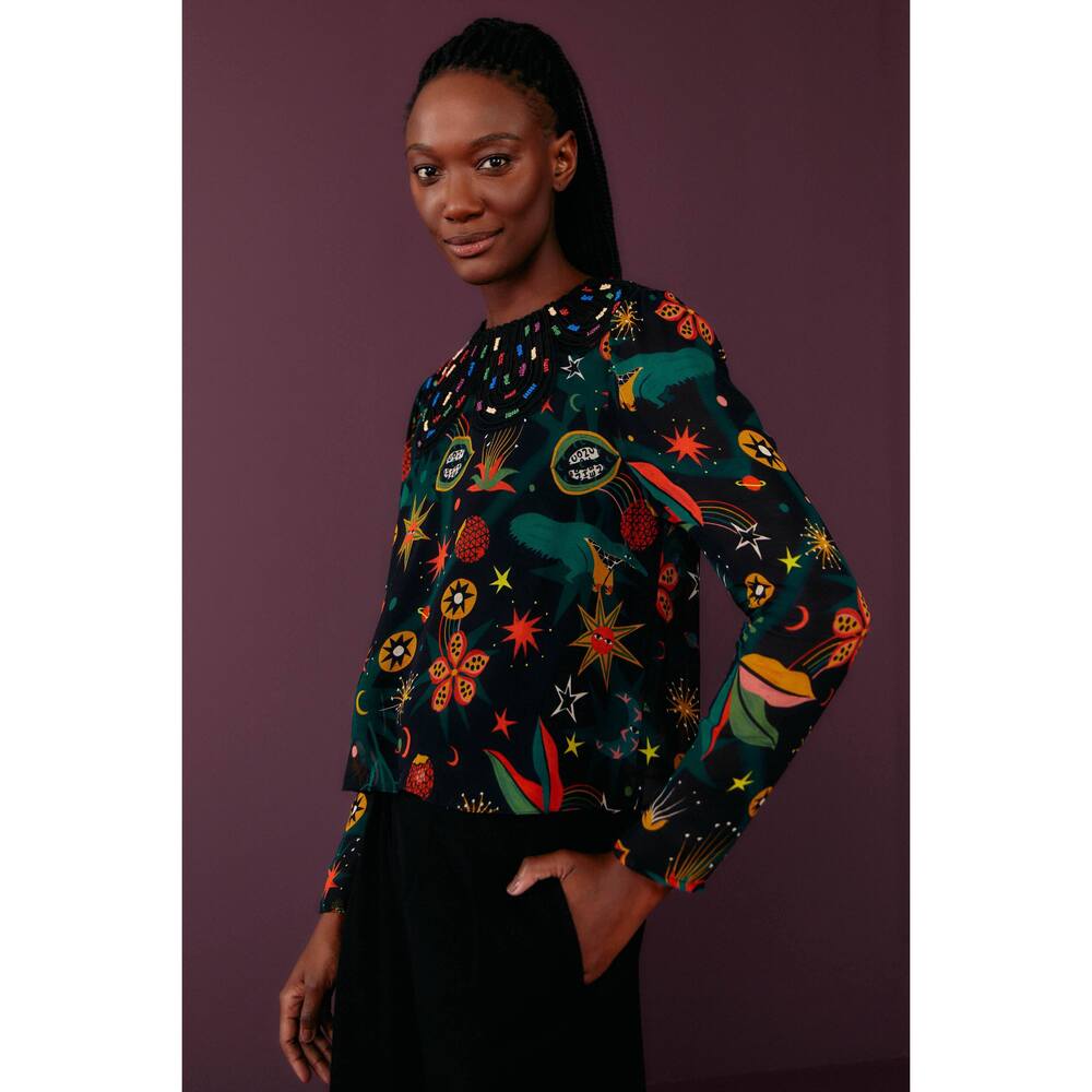Black Cerrado Sky Embroidered Blouse
